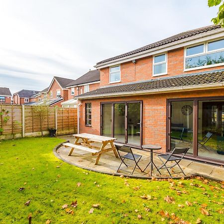 The Green- Beautiful & Spacious 5 Bed Detached In Worsley, Manchester מראה חיצוני תמונה