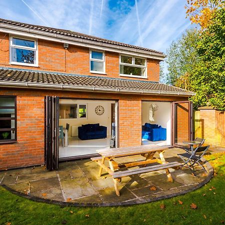 The Green- Beautiful & Spacious 5 Bed Detached In Worsley, Manchester מראה חיצוני תמונה