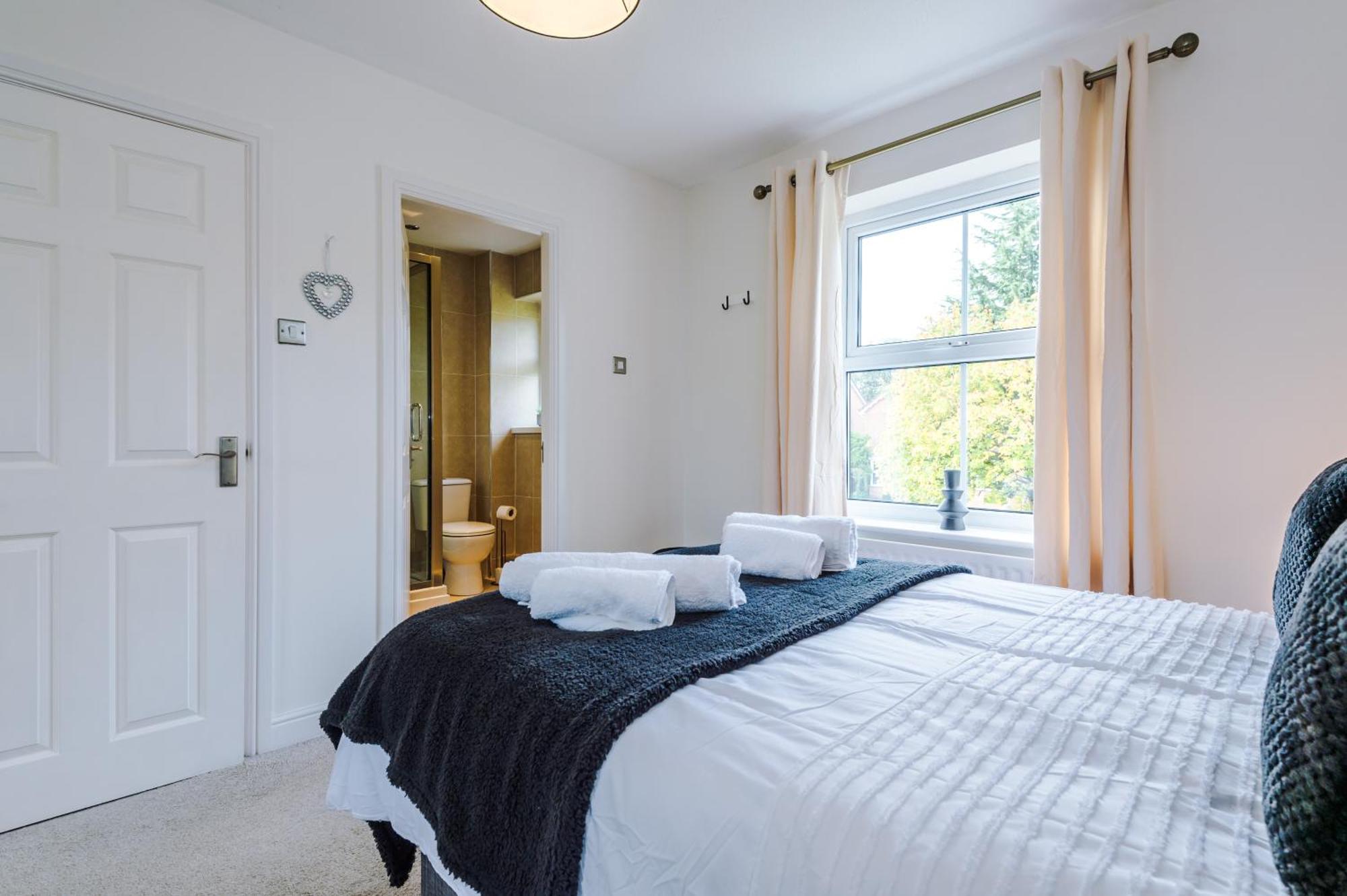 The Green- Beautiful & Spacious 5 Bed Detached In Worsley, Manchester מראה חיצוני תמונה