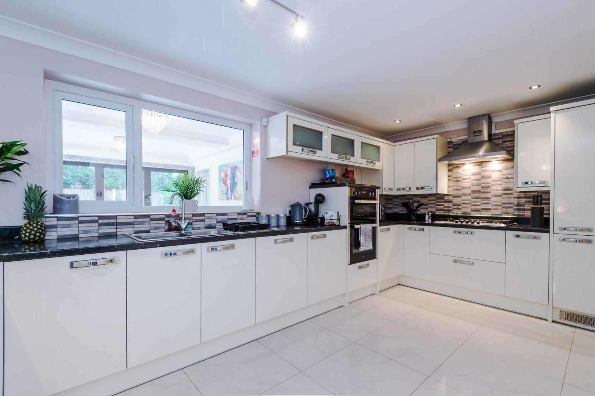 The Green- Beautiful & Spacious 5 Bed Detached In Worsley, Manchester מראה חיצוני תמונה